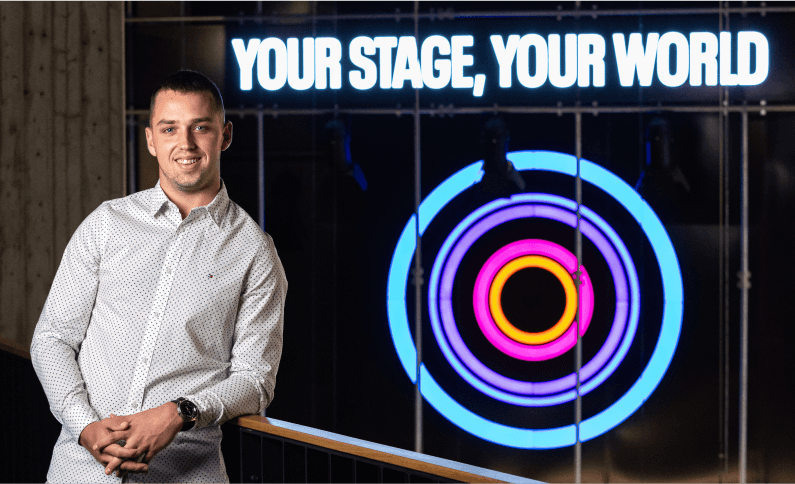 Oliver Gold - Showcase 4